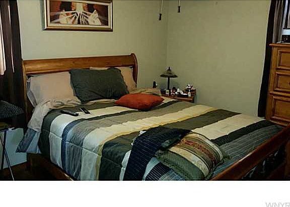 5th image of 20 Dania Dr
