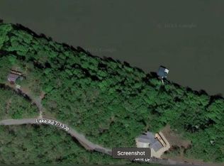 21 Apache Point Dr, Climax Springs, MO 65324