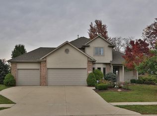 7330 Hawksnest Trl, Fort Wayne, IN 46835