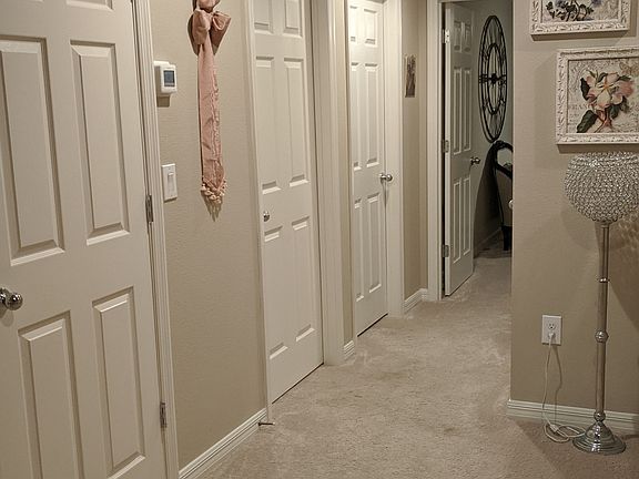 4th image of 7019 Woodchase Glen Dr