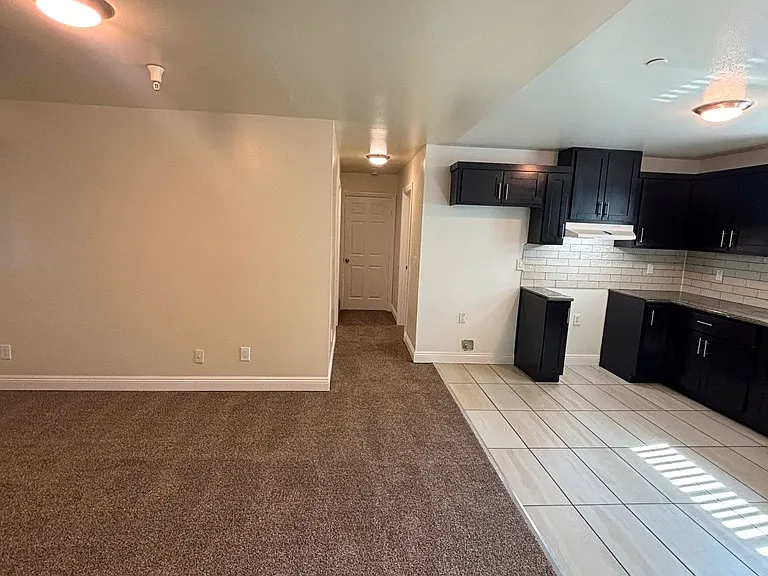 638 W Colden Ave — Photo 5