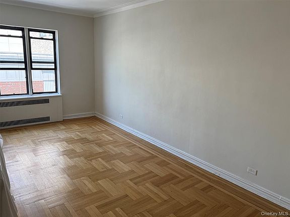 5th image of 210 Martine Avenue #6L