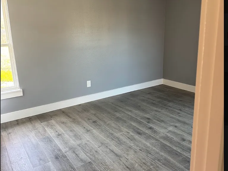 1517 Glen Ave — Photo 13