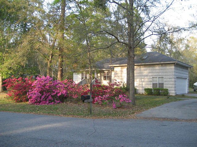 2nd image of 112 Ashley Marsh Dr