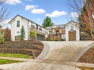 4742 Hathaway Dr, Medford, OR 97504