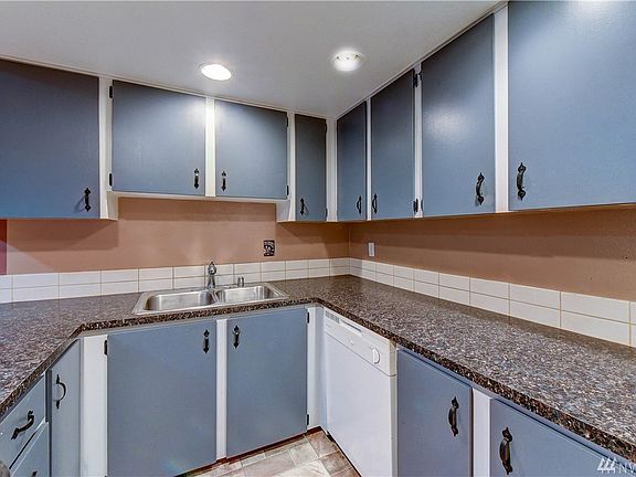 5th image of 4024 S 158th St APT D