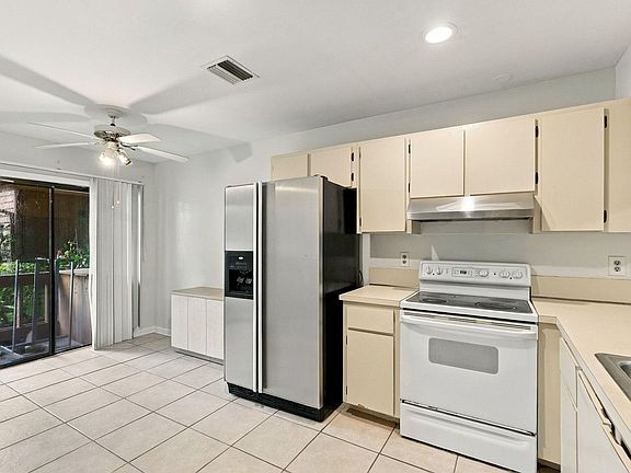 3rd image of 6180 Pine Tree Ln #1
