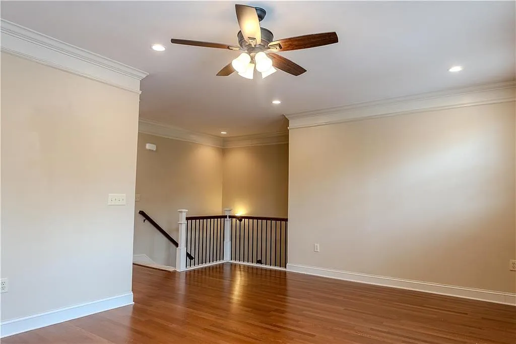 4 bed, 3.5 bath, 2300 sqft, $2,895 — Photo 3