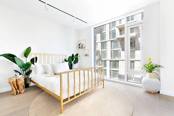 Sold by Reuveni LLC | media 3