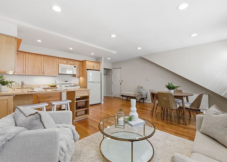 1st image of 21 Bowdoin St APT 5C
