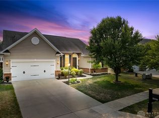 1481 Artesian Ln, Fairborn, OH 45324