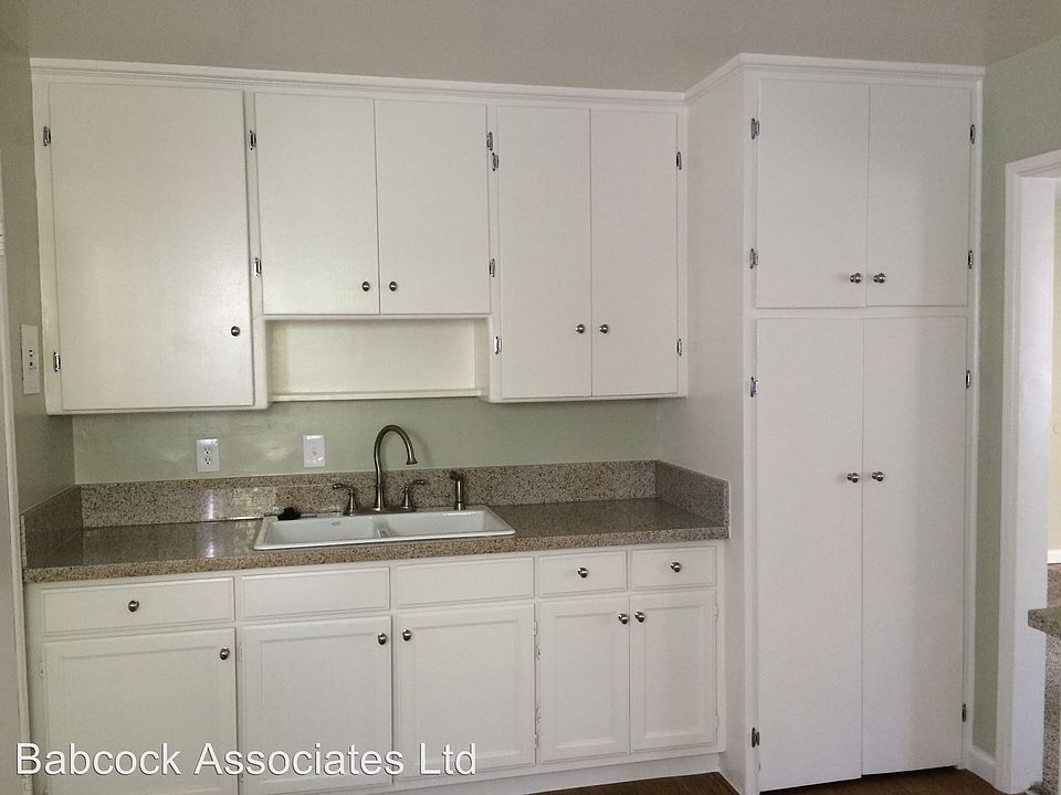 1st image of 1134 W 166th St