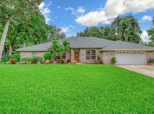 2332 Oak Forest Dr, Jacksonville Beach, FL 32250