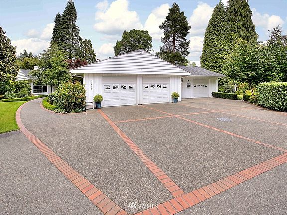 3rd image of 11417 Clover Crest Drive SW