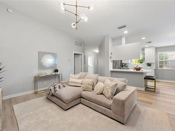 3rd image of 3238 Barbados LN