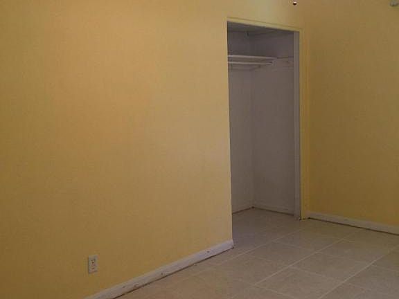 4th image of 5426 River Forest Dr