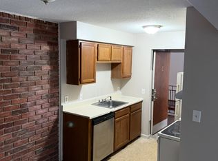 47109 Jefferson Ave #6, New Baltimore, MI 48047
