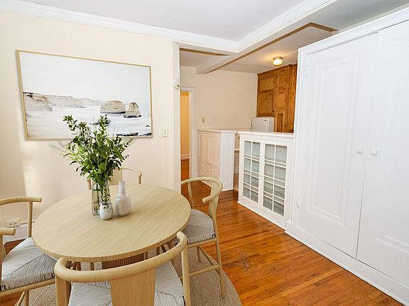 4th image of 3242 Girard Ave S #B1