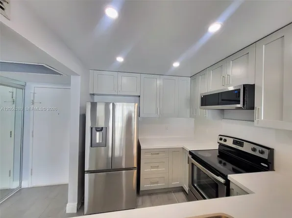 601 Three Islands Blvd, Hallandale, FL