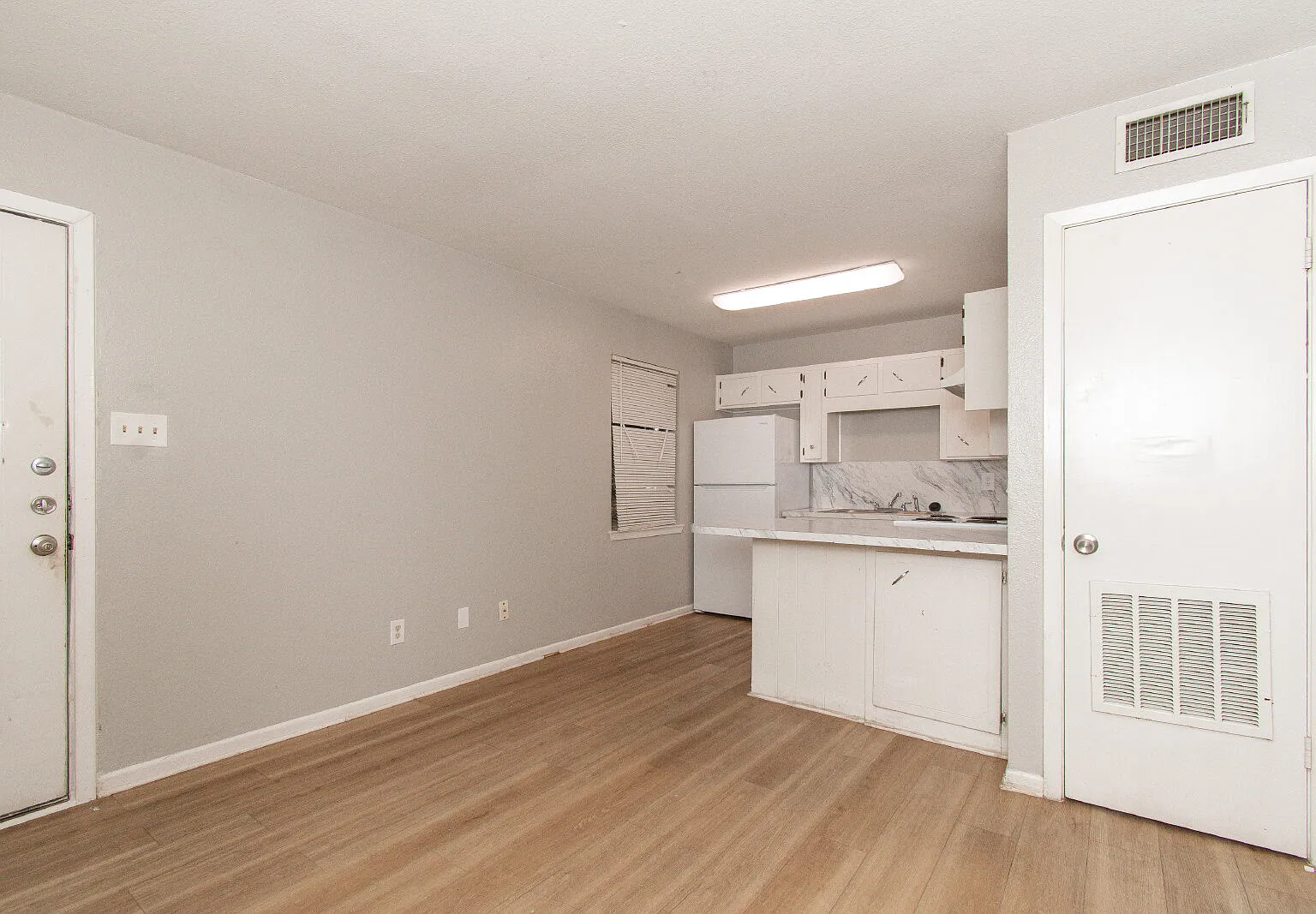 1 bed, 1.0 bath, 481 sqft, $500 — Photo 3