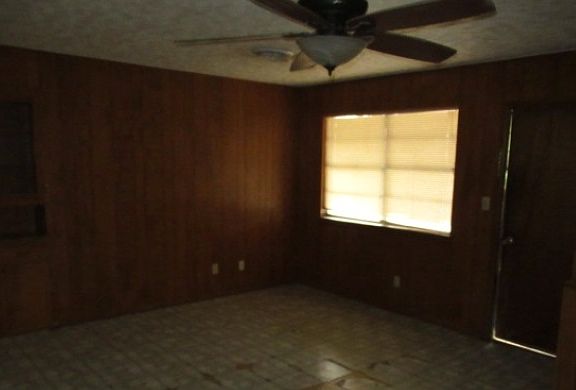 5th image of 1565 Marigold Dr