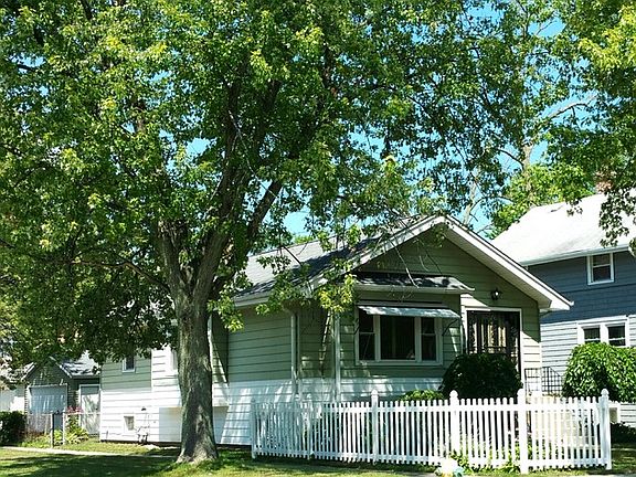 2nd image of 1024 Highland Ave
