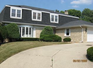 3856 Rutgers Ln, Northbrook, IL 60062