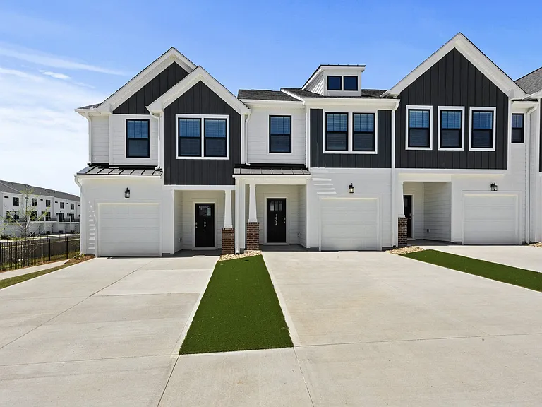 Northside Townhomes — Photo 40