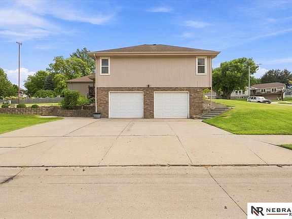 5th image of 9120 Drexel Cir