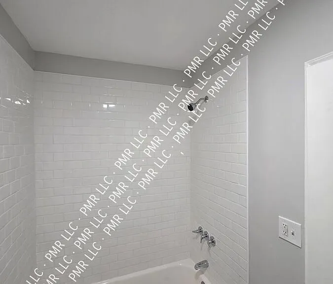 5028 N 12th St #2 — Photo 5