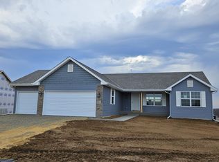 3668 Night Hawk Dr, Beloit, WI 53511