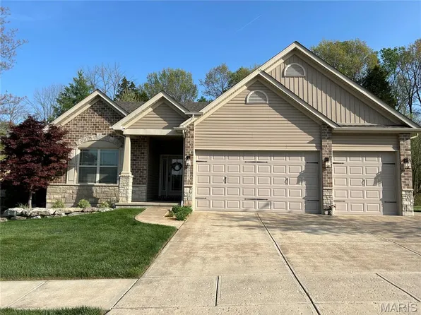 6712 Silverstone Ct, House Springs, MO 63051