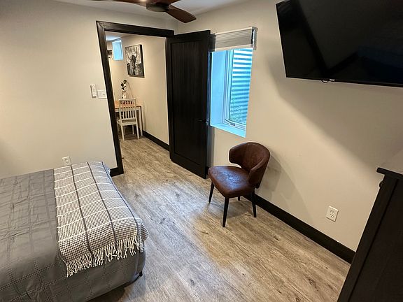5th image of 2734 Ulysses St NE #2