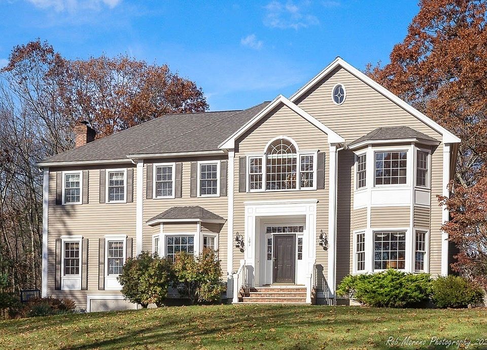 1st image of 101 Nutmeg Ln