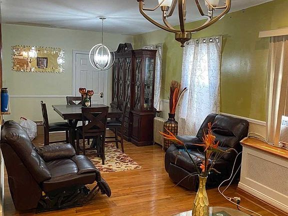 4th image of 188-32 Mangin Ave