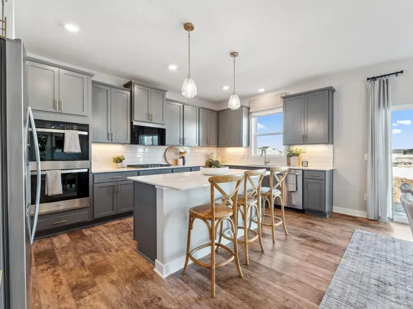 4925 Blake Way, Woodbury, MN 55129
