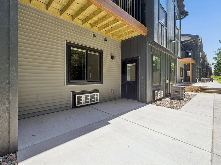 Bartlett Crossing II — Photo 11