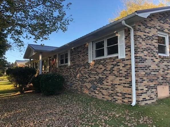 205 Garden St, Estill Springs, TN 37330