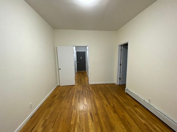 4th image of 1564 Lincoln Pl APT 2R