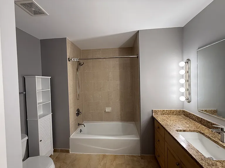 811 4th St NW #221 — Photo 14