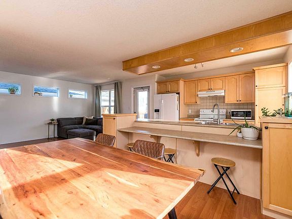 5th image of 6609 35th St