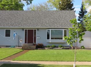 112 Gorder Dr, Aberdeen, SD 57401