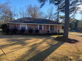 31 Barber Dr, Columbia, MS 39429