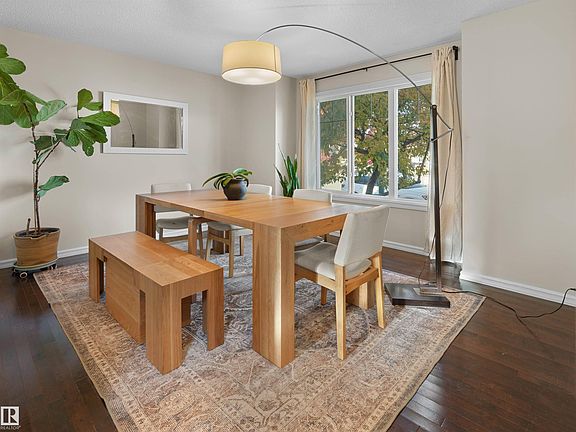 5th image of 1175 36th Ave NW