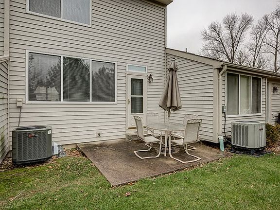 2nd image of 10833 Doral Ct