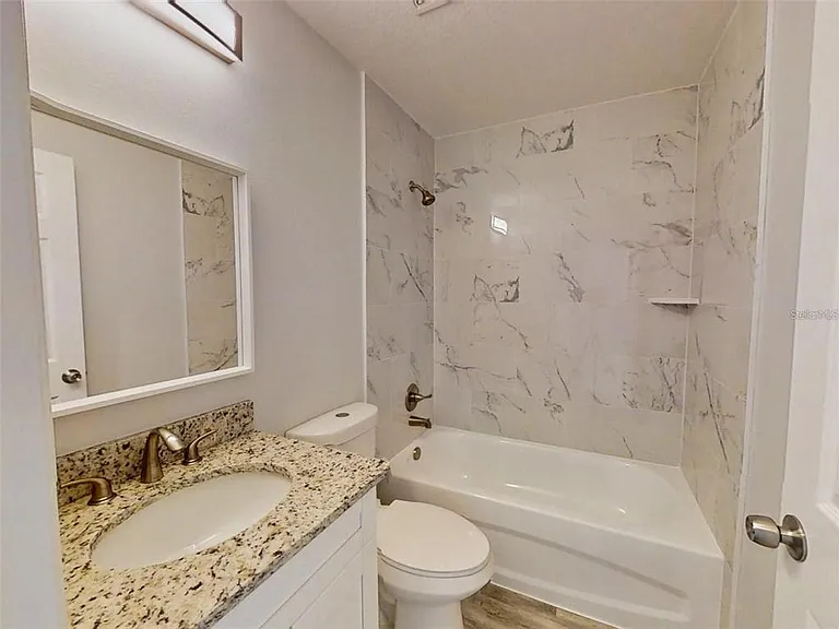 13163 SW 106th Pl — Photo 13