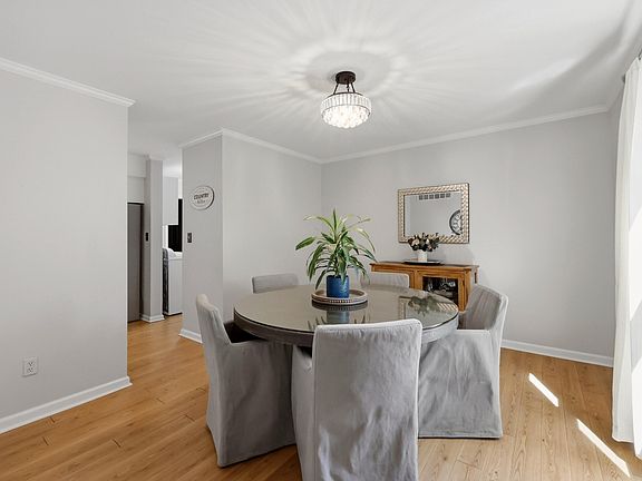 5th image of 4801 Spring Creek Cir
