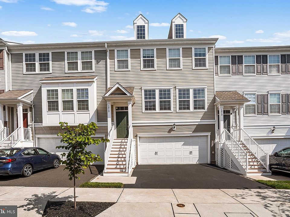 1st image of 1815 Pinnacle Dr