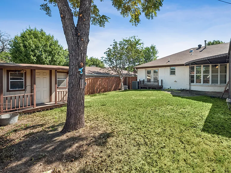 5929 Canterview Dr — Photo 18