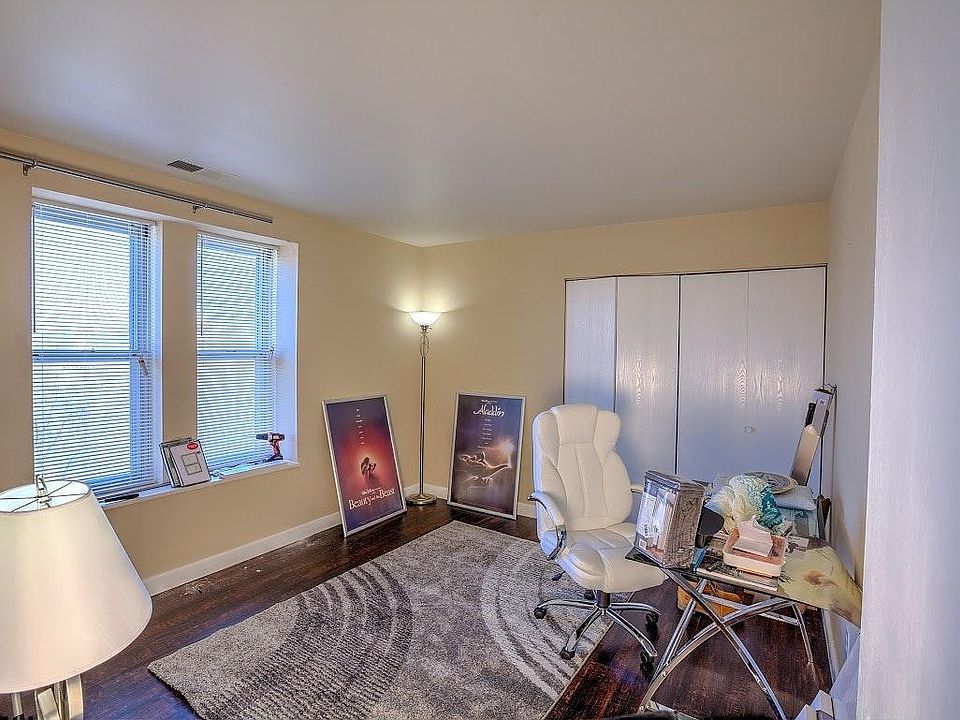 1st image of 606 Clara Ave